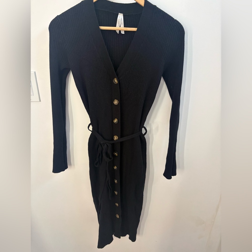 Black Rib-Knit Button-Up Dress - Picture 2 of 4
